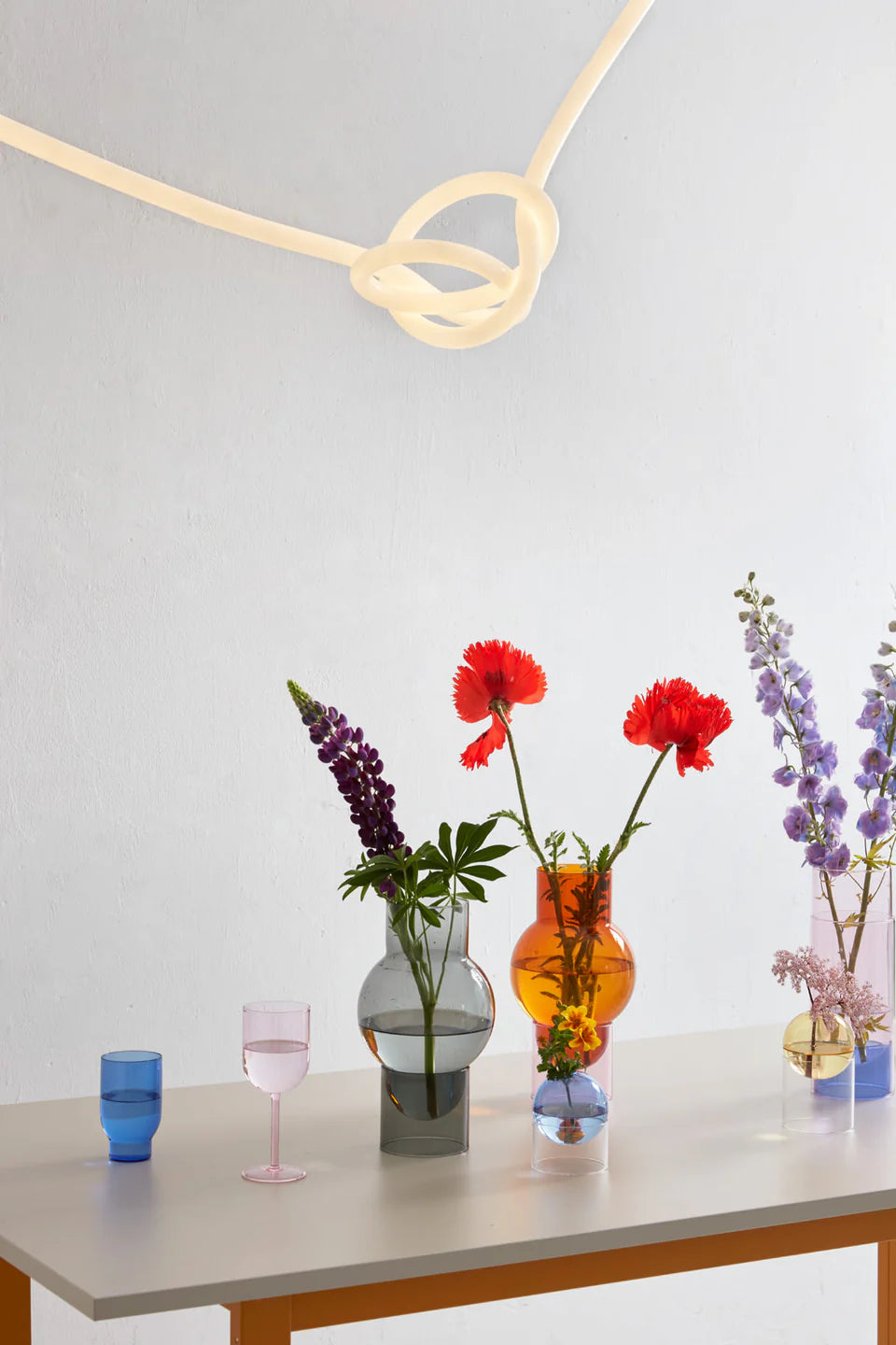 Blomstervase "Bubble tube smoke" fra Studio About